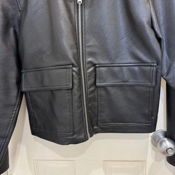 Abercrombie faux leather zip-up jeacket - Picture 2 of 8